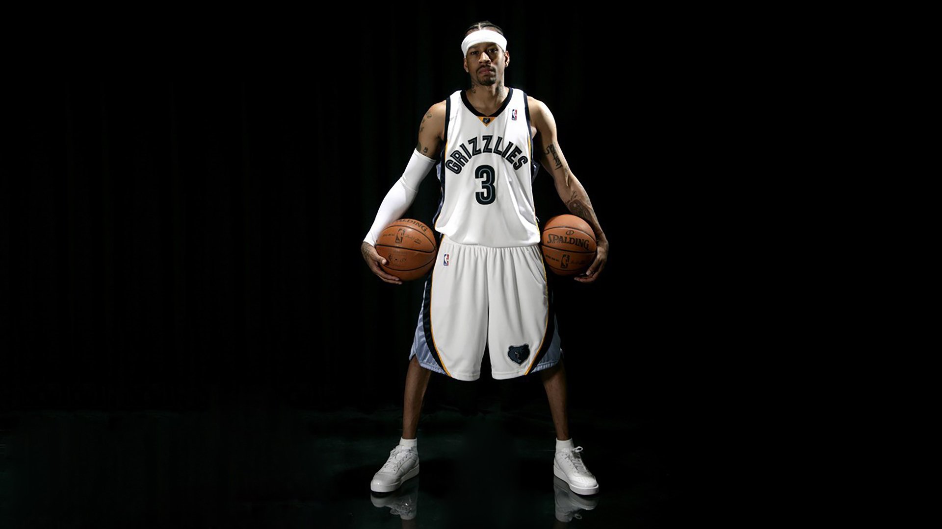 _极限攀岩挑战：突破山壁界限_，极限攀登