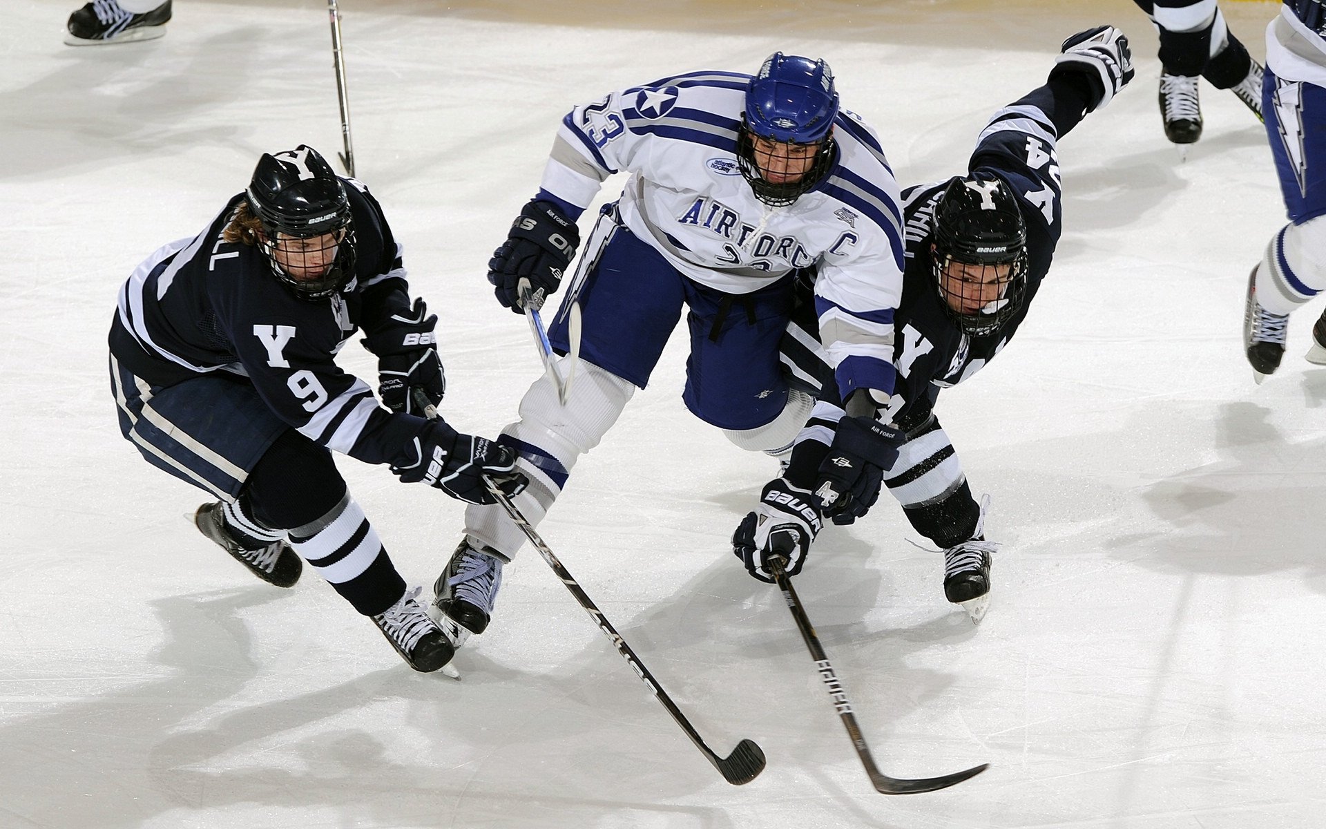 户外攀岩巡回赛，突破极限迎难而上，野外攀岩视频比赛视频