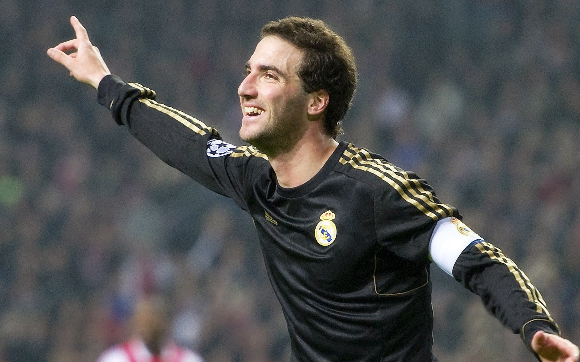 开云真人娱乐官网-青训企业不断涌现，推动足球产业融合发展进入快车道，足球青训盈利模式